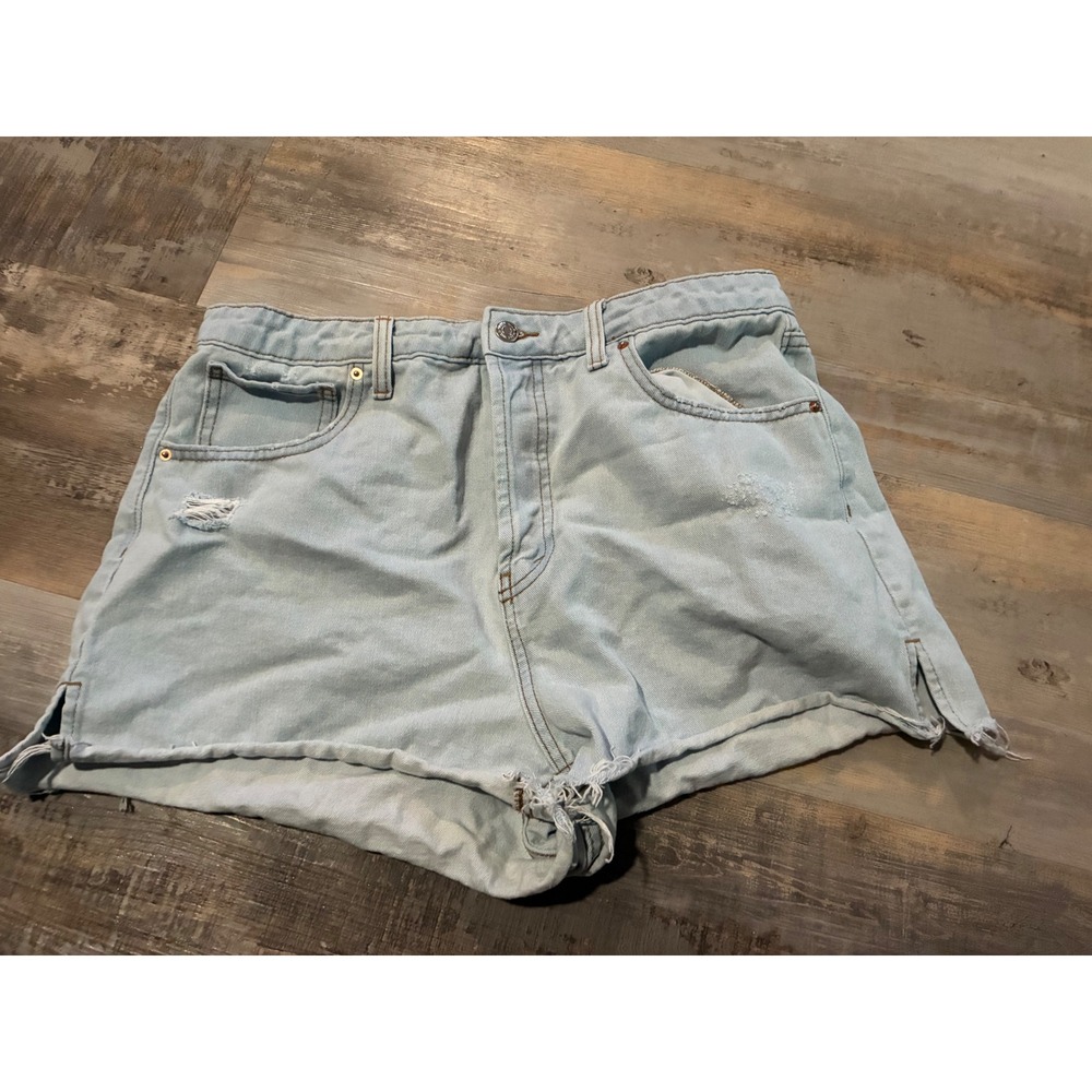 Wild Fable Super High-Rise Cutoff Denim Shorts Light Wash Blue Size 12